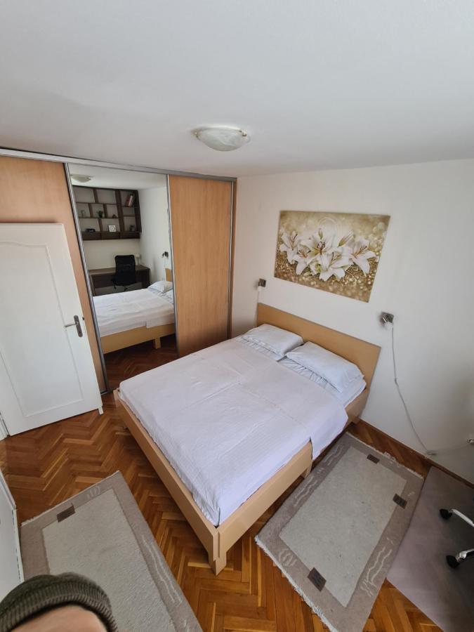 Walnut Apartment - Private Garage Sarajewo Zewnętrze zdjęcie