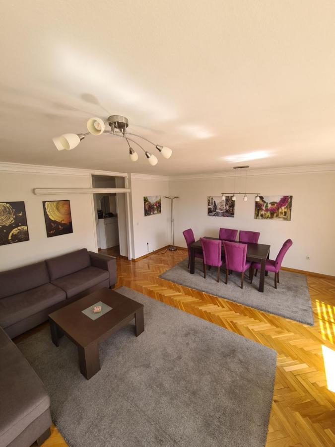 Walnut Apartment - Private Garage Sarajewo Zewnętrze zdjęcie
