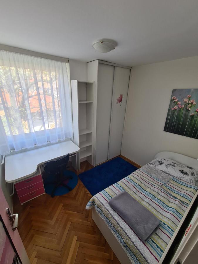 Walnut Apartment - Private Garage Sarajewo Zewnętrze zdjęcie